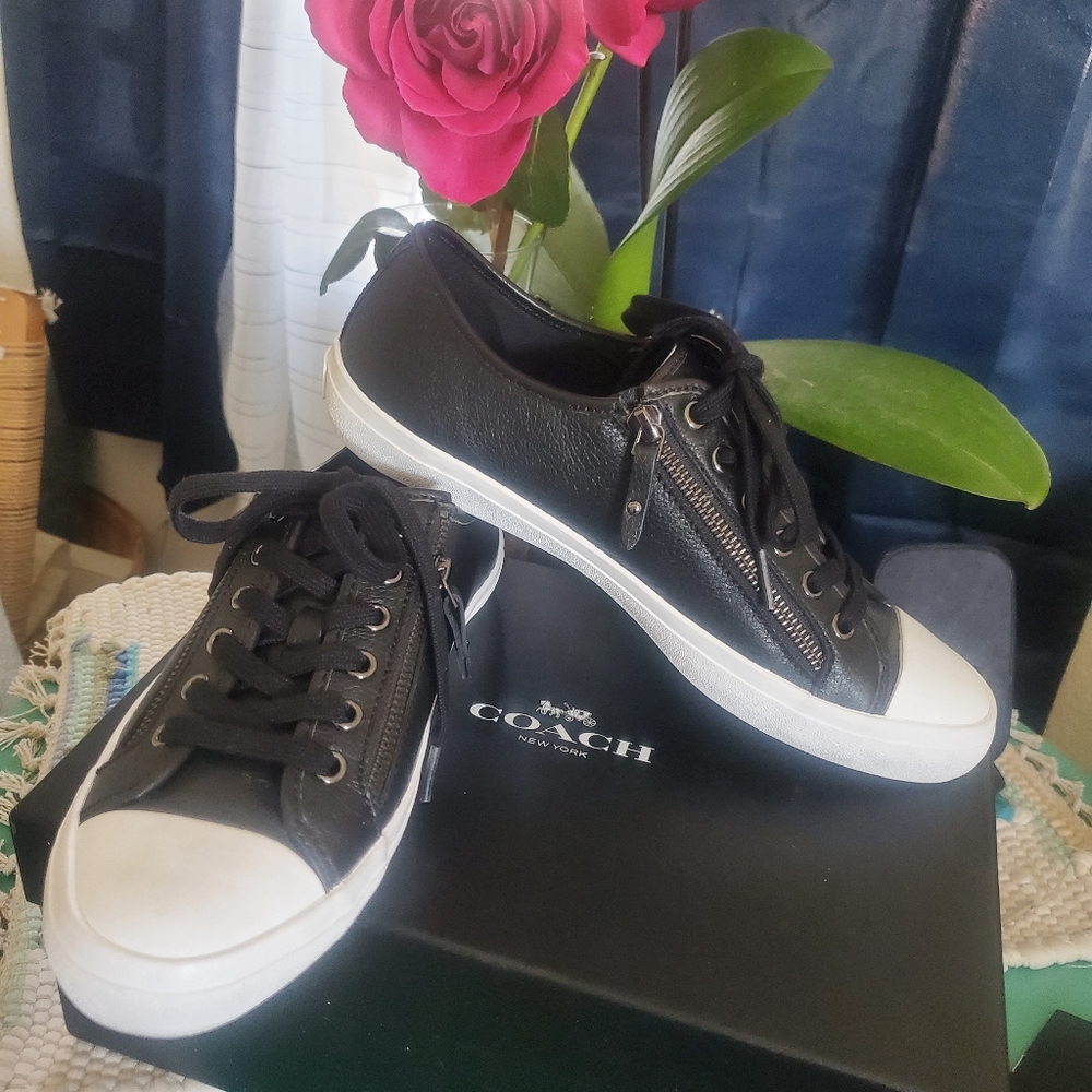 Coach tennis shoes